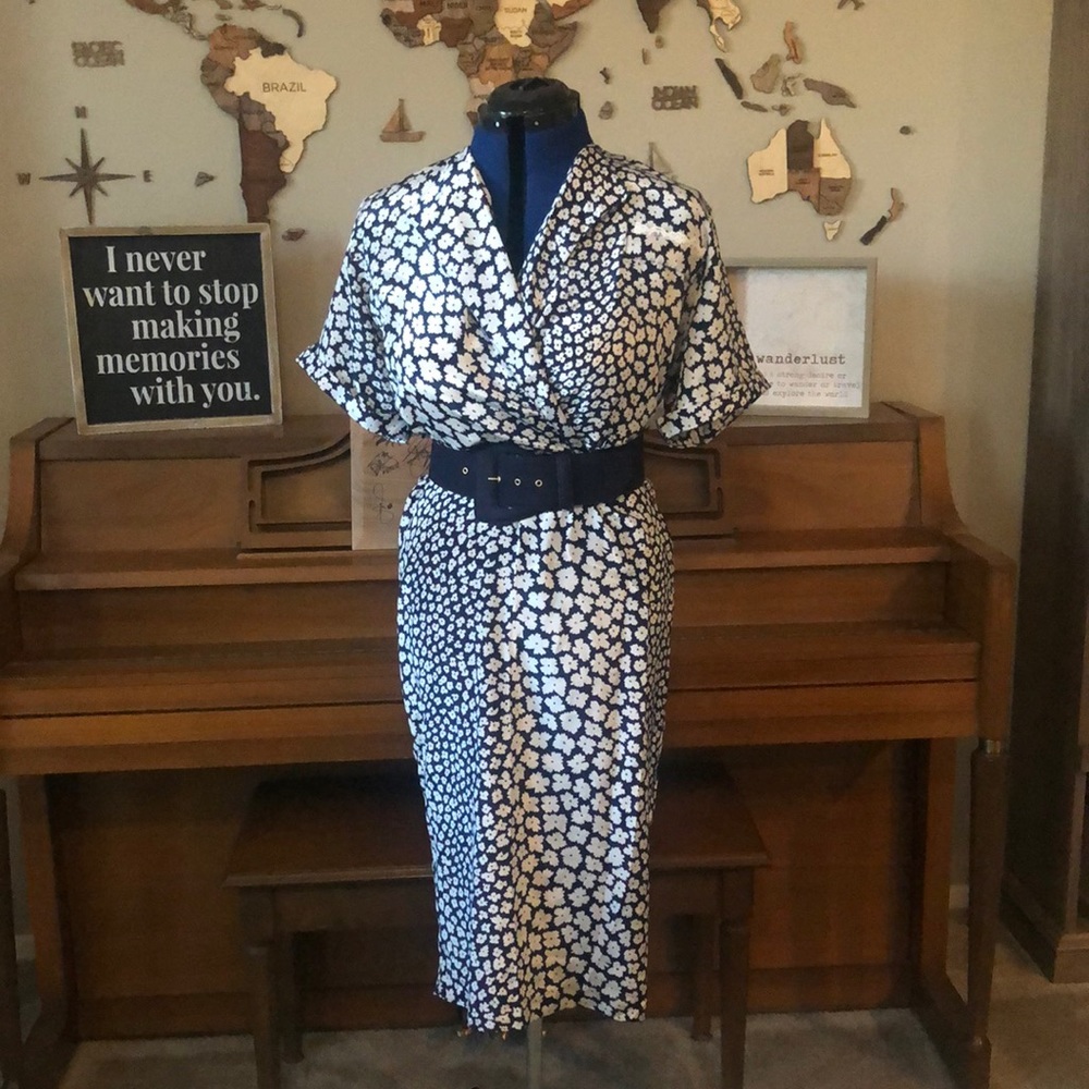 Vintage 80s shift dress